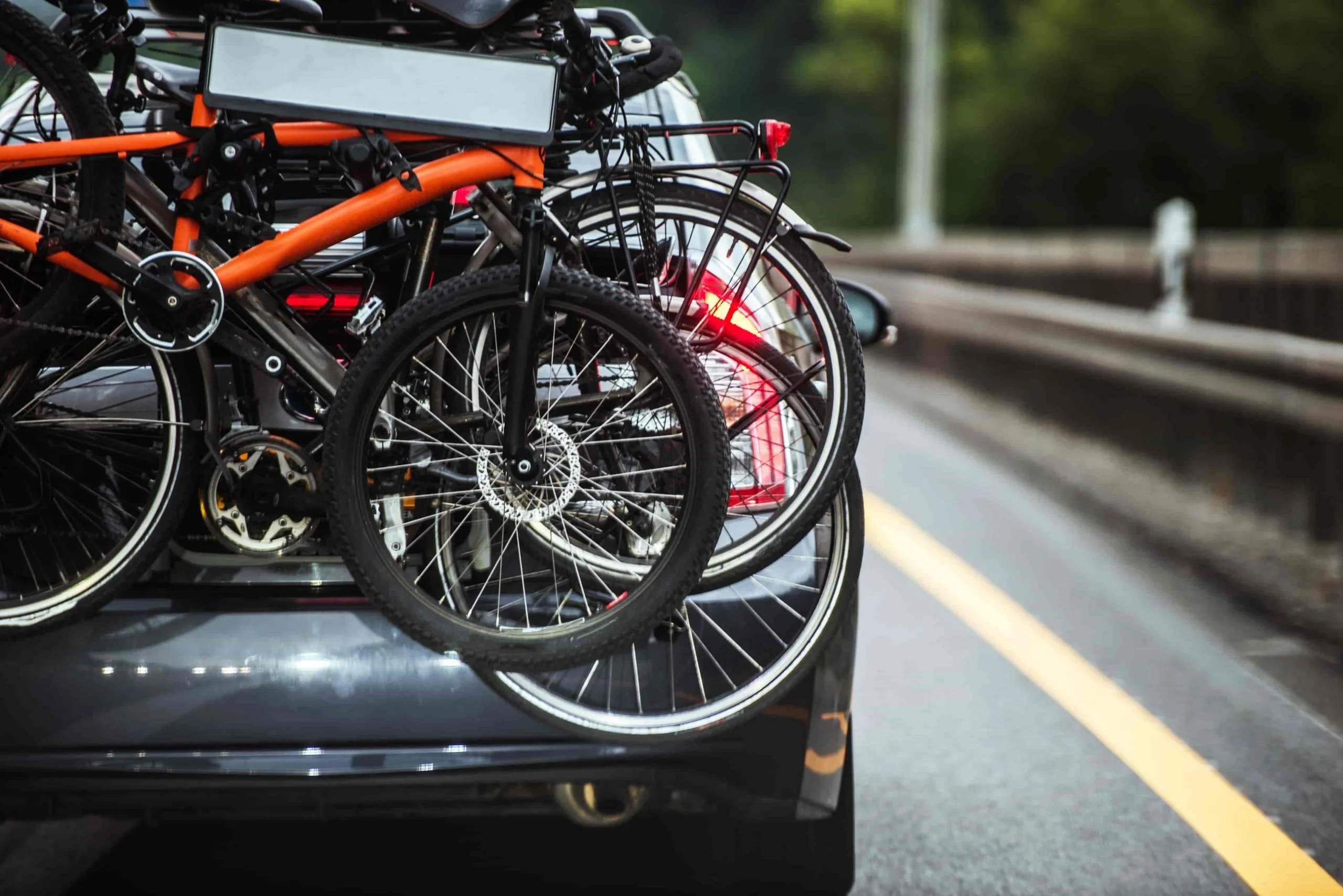 Los mejores portabicicletas de portón trasero 2023 1 portabicletas de porton min scaled